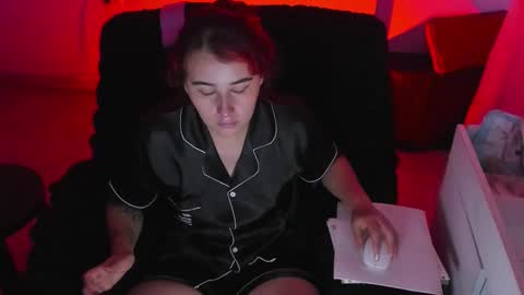 Snapshot of bonnie_moon_ chatting on 10-20-25, 09:59 Bonnie Help me reach 500 likes online show from 10-20-25, 09:59