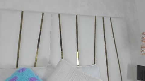 Bonnie online show from 09-28-25, 07:08