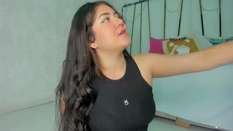 Bonnie online show from 12-05-25, 06:15