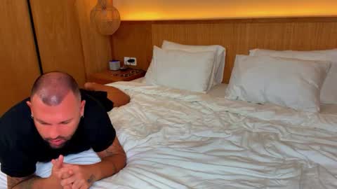 bonnieandclyde540767 online show from 03-24-26, 06:51