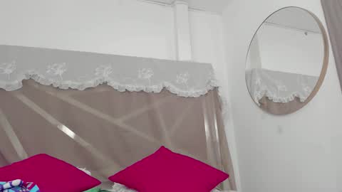   online show from 03-12-26, 11:44