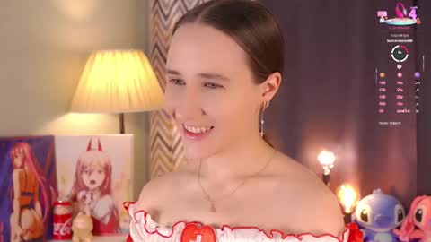 Snapshot of bonniedry chatting on 09-26-25, 01:20 Emma online show from 09-26-25, 01:20