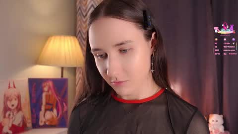 Snapshot of bonniedry chatting on 10-28-25, 01:20 Emma online show from 10-28-25, 01:20