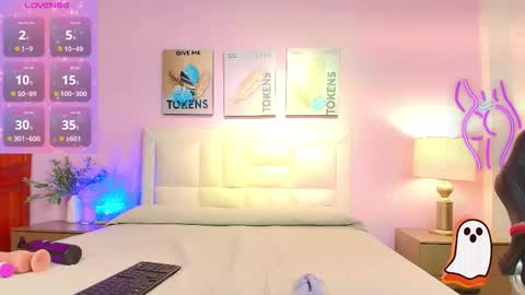 Bon Bon  online show from 10-25-25, 01:18