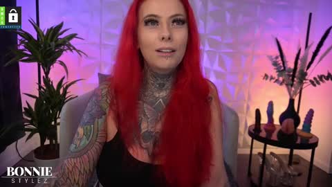 Snapshot of bonniestylez chatting on 02-16-25, 03:27 Bonnie Stylez online show from 02-16-25, 03:27
