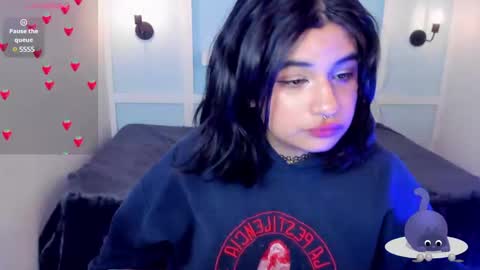 Bonnie online show from 12-31-24, 05:11