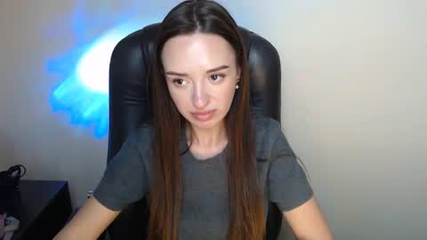 Bonnie online show from 05-03-26, 01:06
