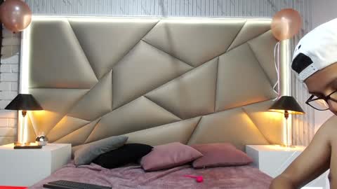 bonny_bonss online show from 12-15-24, 12:40