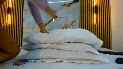 Bonny  online show from 10-23-25, 11:53