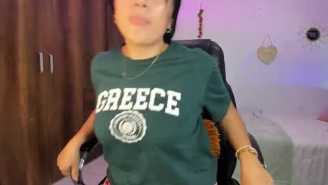 sofia  online show from 01-19-26, 01:53