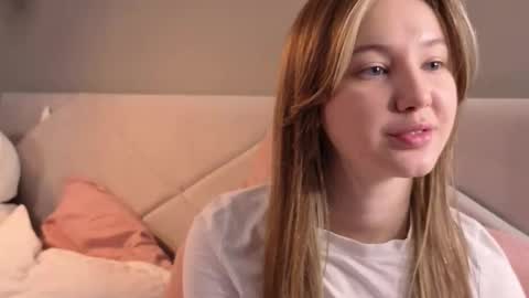 Eva online show from 02-20-26, 03:45