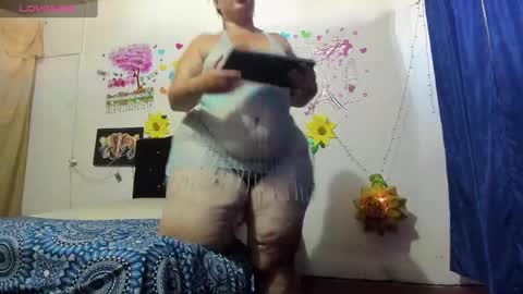 Snapshot of bonnyy26 chatting on 01-18-25, 08:09 bony online show from 01-18-25, 08:09