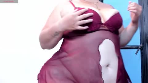 Snapshot of bonnyy26 chatting on 10-18-25, 09:21 bony online show from 10-18-25, 09:21