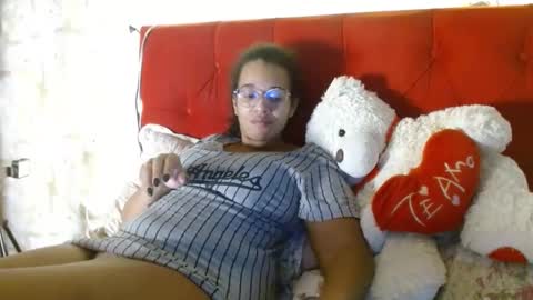 Snapshot of bonvivantb chatting on 12-02-24, 04:09 Queen Bon Vivantt online show from 12-02-24, 04:09