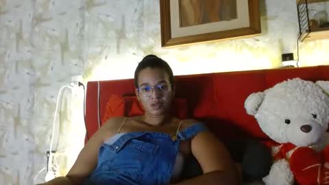 Snapshot of bonvivantb chatting on 01-13-25, 09:52 Queen Bon Vivantt online show from 01-13-25, 09:52