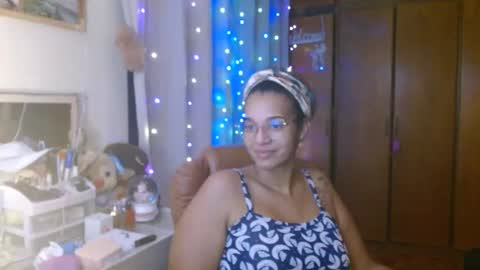 Snapshot of bonvivantb chatting on 01-21-25, 05:16 Queen Bon Vivantt online show from 01-21-25, 05:16