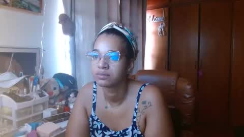 Snapshot of bonvivantb chatting on 01-22-25, 02:46 Queen Bon Vivantt online show from 01-22-25, 02:46