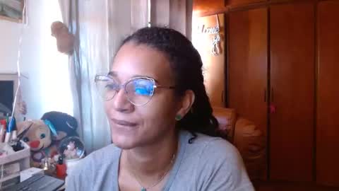 Snapshot of bonvivantb chatting on 01-24-25, 01:03 Queen Bon Vivantt online show from 01-24-25, 01:03