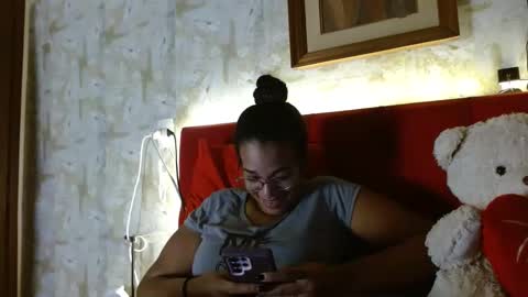 Snapshot of bonvivantb chatting on 02-18-25, 01:44 Queen Bon Vivantt online show from 02-18-25, 01:44
