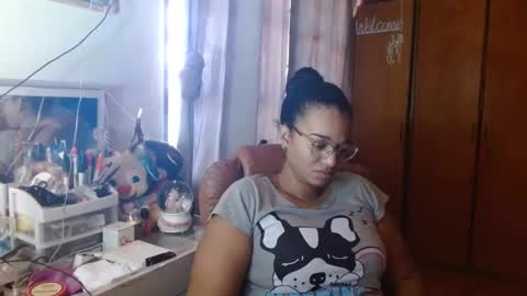 Snapshot of bonvivantb chatting on 02-20-25, 01:08 Queen Bon Vivantt online show from 02-20-25, 01:08