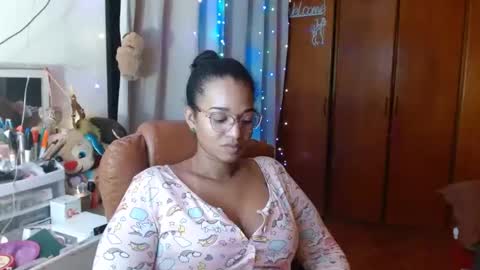 Snapshot of bonvivantb chatting on 02-21-25, 04:29 Queen Bon Vivantt online show from 02-21-25, 04:29