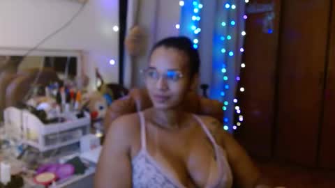 Snapshot of bonvivantb chatting on 02-23-25, 05:34 Queen Bon Vivantt online show from 02-23-25, 05:34