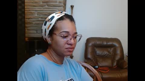 Snapshot of bonvivantb chatting on 10-07-25, 12:13 Queen Bon Vivantt online show from 10-07-25, 12:13