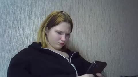 bony_may4 online show from 02-23-25, 05:50