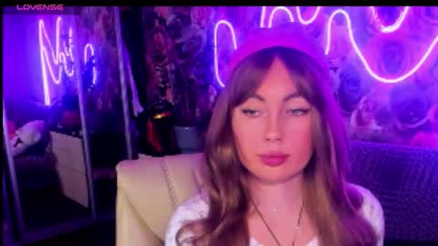 Mira online show from 10-26-25, 07:42