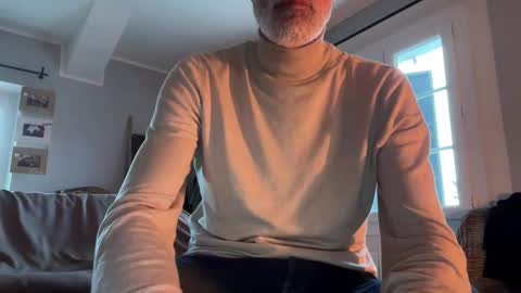 Snapshot of bonzo21 chatting on 02-21-25, 04:37 bonzo21 online show from 02-21-25, 04:37