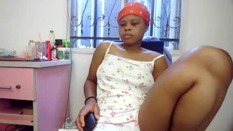 Snapshot of boobslay chatting on 06-10-26, 10:47 boobslay online show from 06-10-26, 10:47