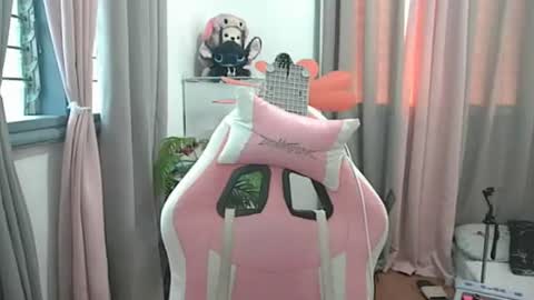 Snapshot of boobsypinay_zhein chatting on 03-29-26, 12:43 boobsypinay_zhein online show from 03-29-26, 12:43