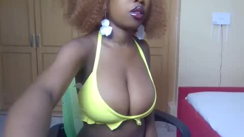 Snapshot of booby_cammy chatting on 05-09-26, 08:41 barbie online show from 05-09-26, 08:41