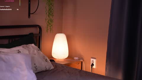 Snapshot of boobybliss chatting on 09-10-25, 08:14 Alina online show from 09-10-25, 08:14