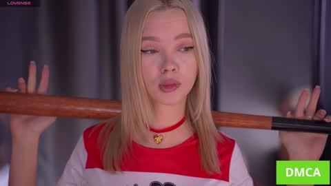 Snapshot of boobybliss chatting on 10-26-25, 07:58 Alina online show from 10-26-25, 07:58