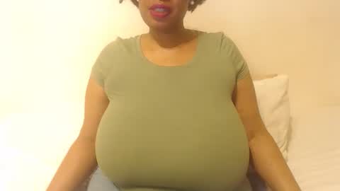 boobyqueen online show from 09-08-25, 04:39