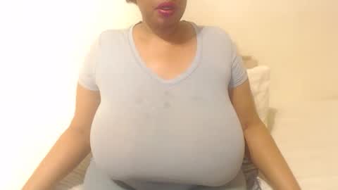 boobyqueen online show from 09-29-25, 06:46