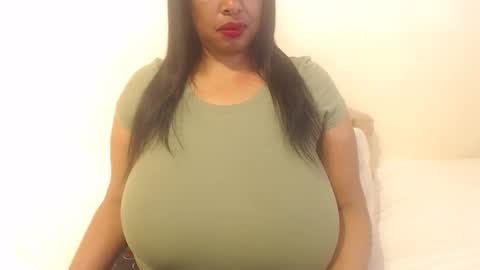 boobyqueen online show from 10-21-25, 08:26