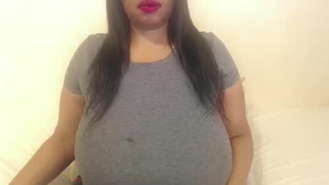 boobyqueen online show from 10-22-25, 05:08