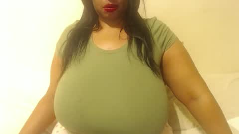 boobyqueen online show from 11-02-25, 05:15