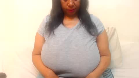 boobyqueen online show from 07-21-26, 04:37