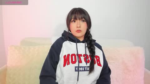 Snapshot of boonie_girl chatting on 10-21-25, 04:24 Booniee online show from 10-21-25, 04:24