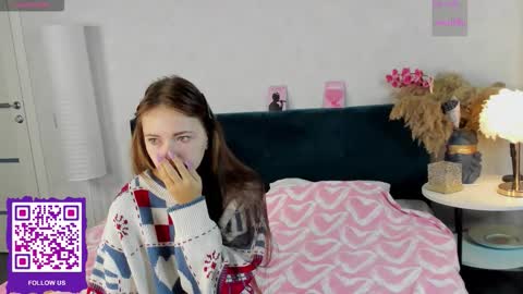 Snapshot of booozekirs_ chatting on 09-10-25, 02:44 Milena online show from 09-10-25, 02:44