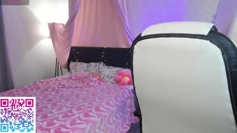 Snapshot of booozekirs_ chatting on 10-05-25, 03:05 Milena online show from 10-05-25, 03:05