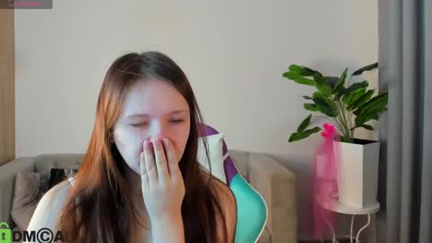 Milena online show from 05-06-26, 03:02