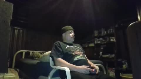 Snapshot of booshy chatting on 10-24-25, 07:27 Booshwa online show from 10-24-25, 07:27