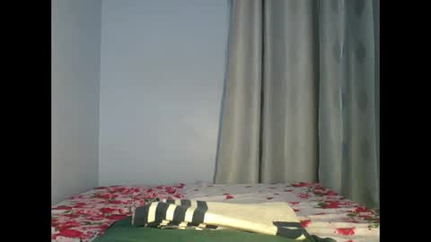 Snapshot of booty_panther chatting on 10-16-25, 02:12 sandrah online show from 10-16-25, 02:12