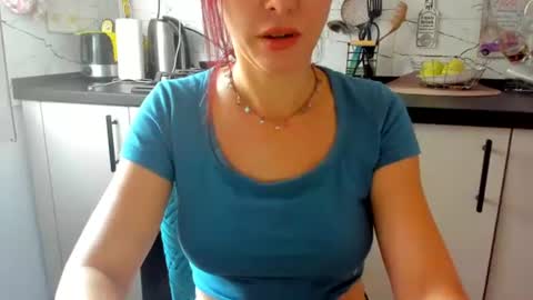 Klaras room online show from 07-30-26, 12:15