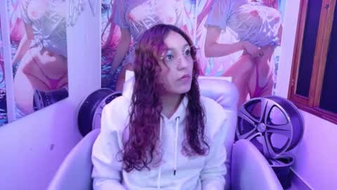 Snapshot of borbuja1 chatting on 09-15-25, 11:32 borbuja online show from 09-15-25, 11:32