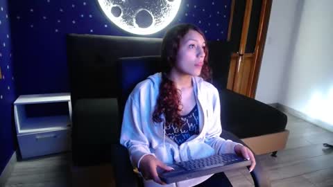 Snapshot of borbuja1 chatting on 09-16-25, 12:06 borbuja online show from 09-16-25, 12:06